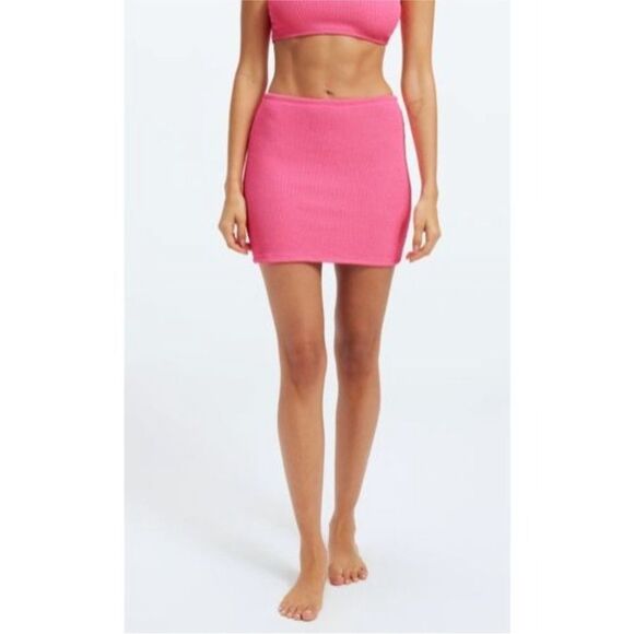 NWOT Good American always fits mini skirt in bright pink size 3/4 - Picture 1 of 4
